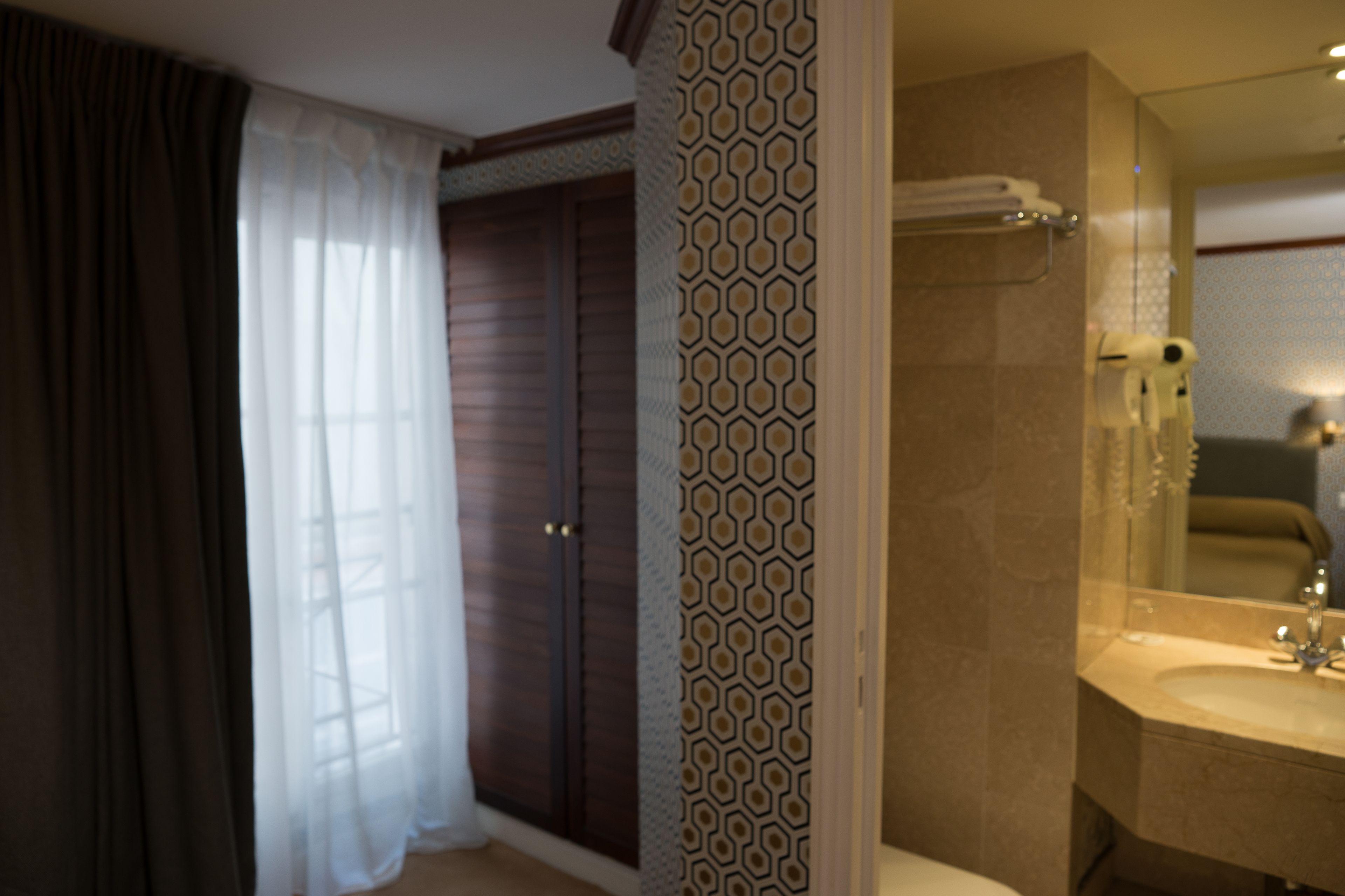 Hotel Du Danube Saint Germain 3*