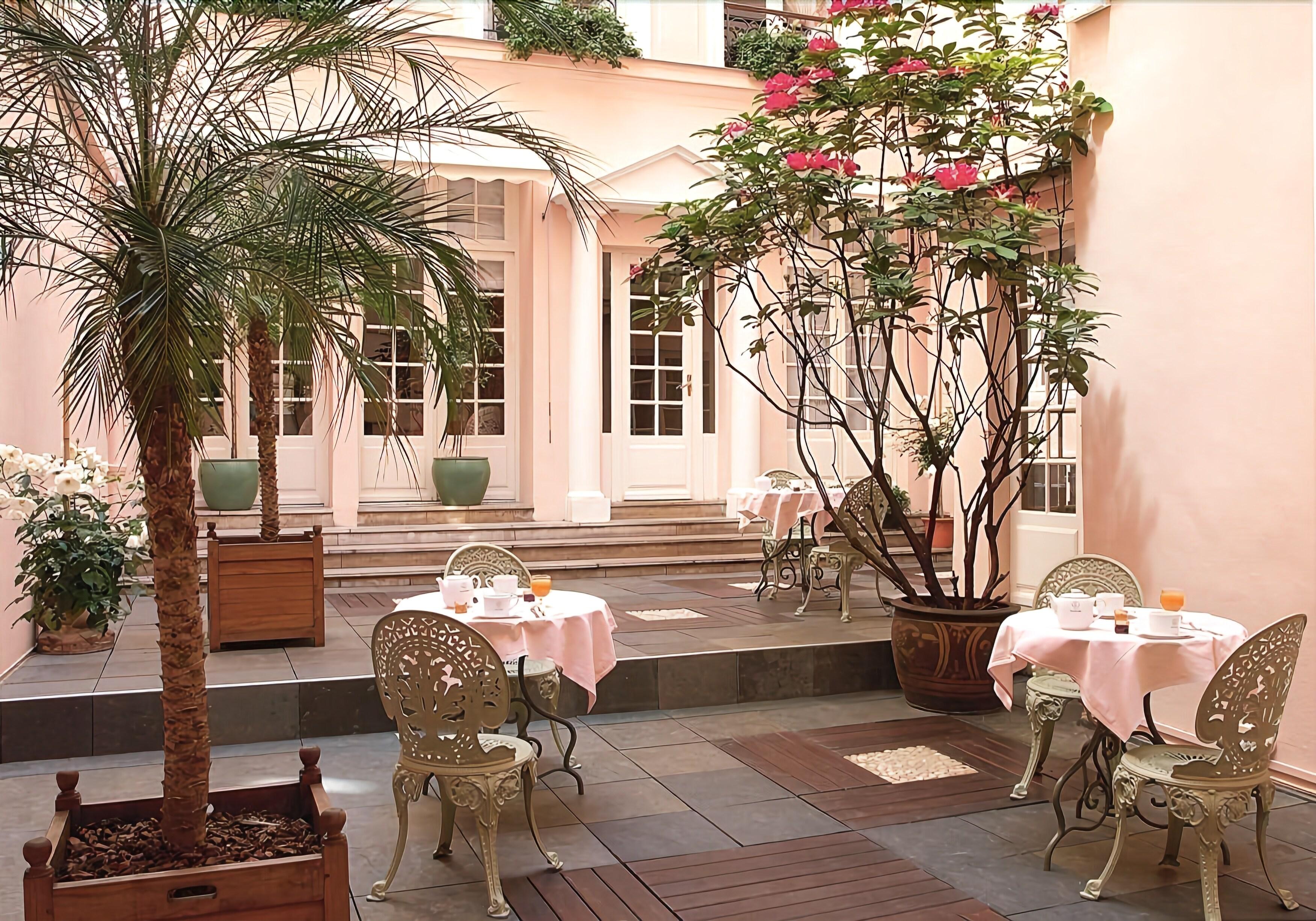 Hotel Du Danube Saint Germain 3*